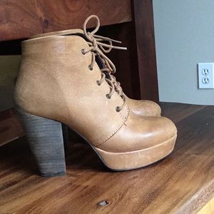 Steve Madden Raspy Bootie